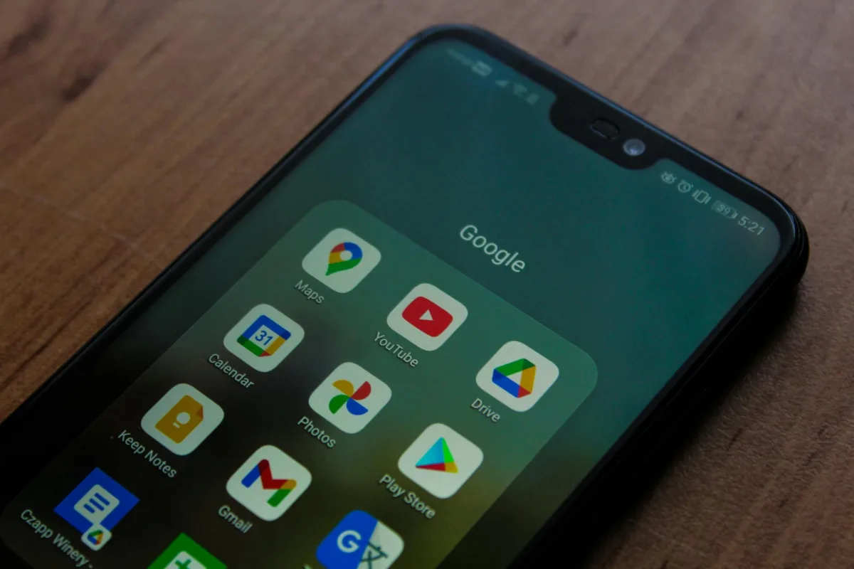 Pixel 8 Pro: поддержка eSIM, инструкция по установке