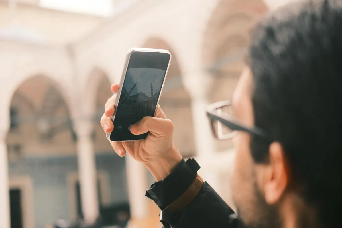 Motorola Edge 50: поддержка eSIM, инструкция по установке