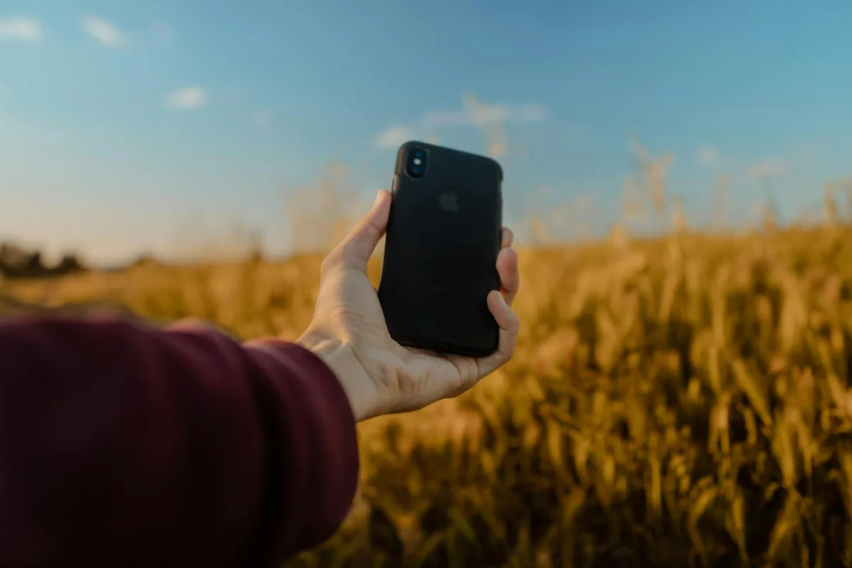 iPhone 13 Mini: поддержка eSIM, инструкция по установке